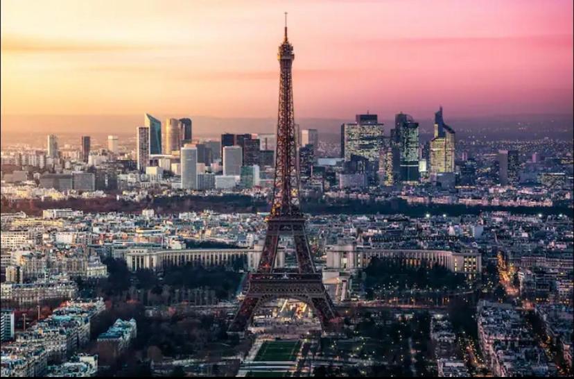 85m2 La Defense, Free Parking,balcony Apartment *